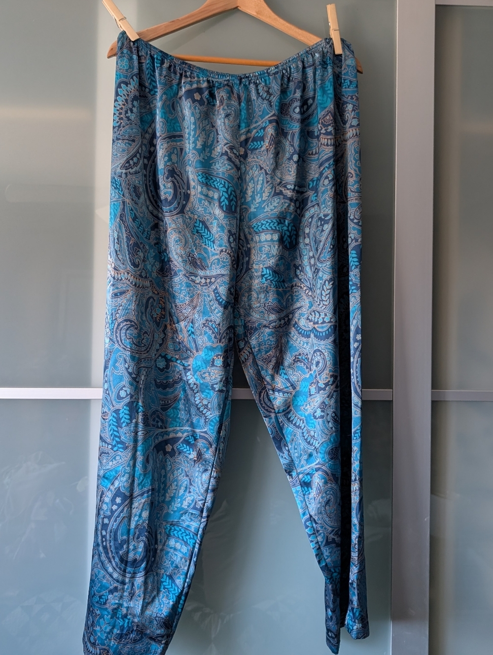Silky-feel Morgan Taylor Teal and Navy Paisley Elastic-Waist Pajama Pants XL